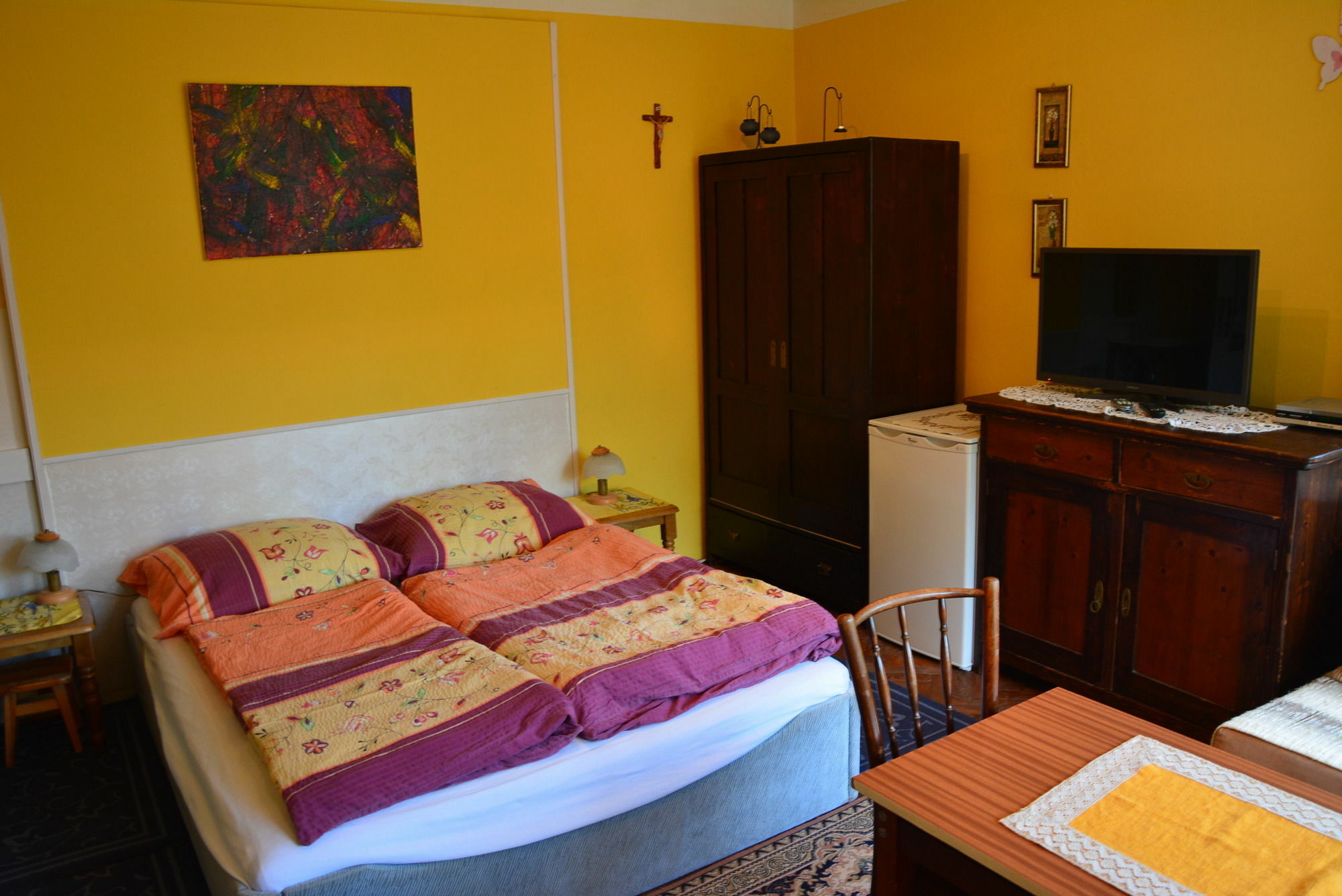 Bed and Breakfast Privat Henry Ліптовський Мікулаш Екстер'єр фото
