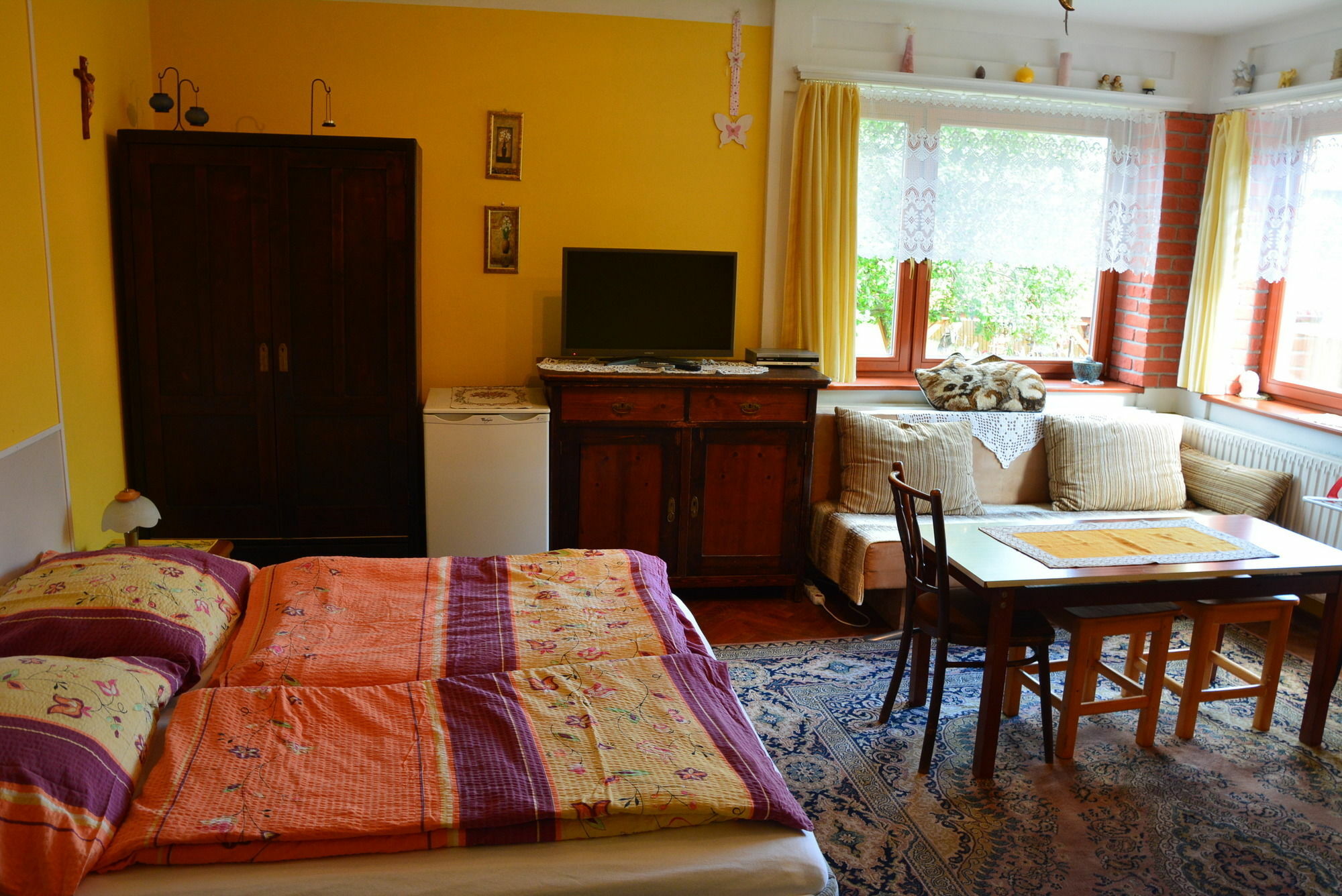 Bed and Breakfast Privat Henry Ліптовський Мікулаш Екстер'єр фото